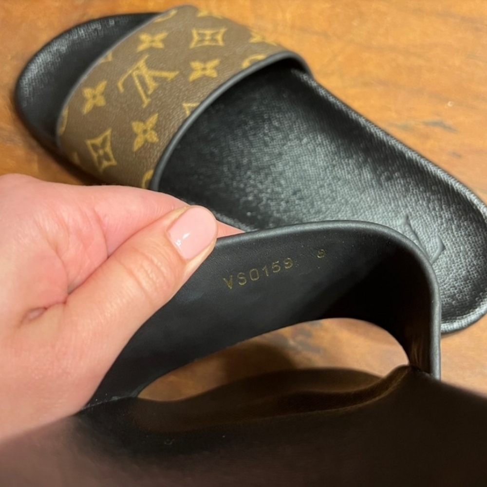 Authentic Louis Vuitton Waterfront Mule